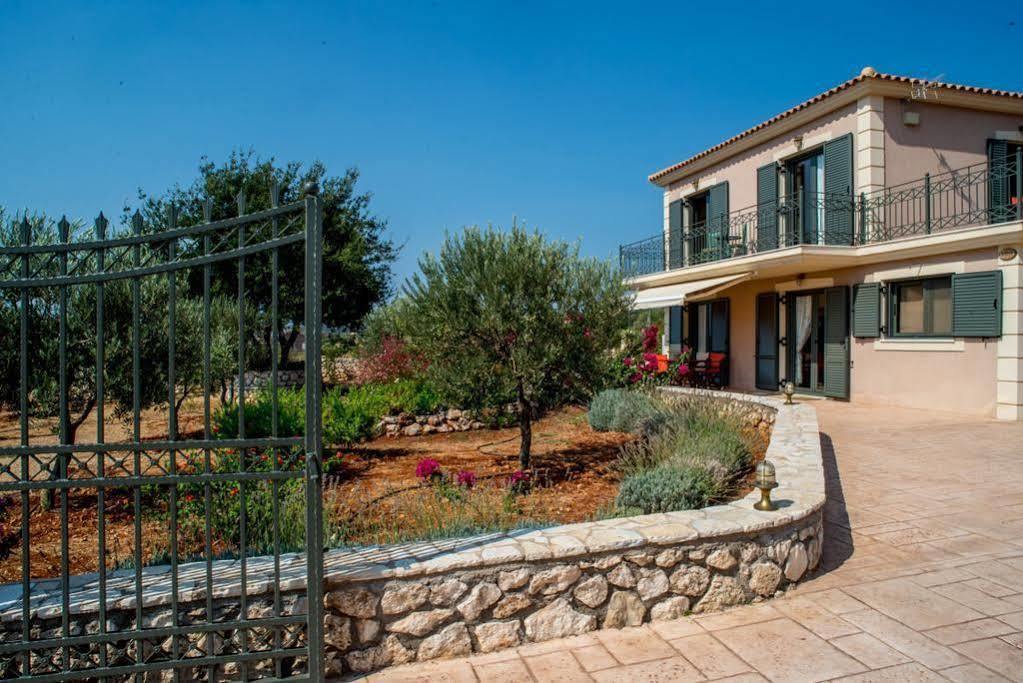 Korallis Villas Livathos  Eksteriør billede